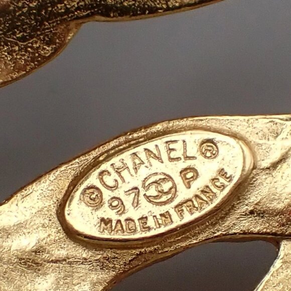 CHANEL CC Logo Pin Brooch 97P GHW France Accessory Vintage 85RL335 - Picture 8 of 8